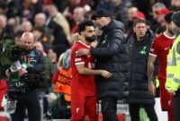 jurgen-klopp-bersama-mohamed-salah-afpdarren-staples-lzgyy-vem6.jpg